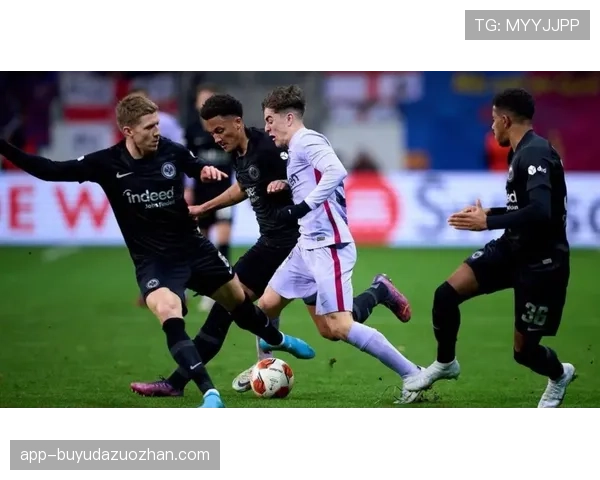 欧联杯1-4决赛首回合:勒沃库森3-1利物浦,延续赛季不败纪录 欧联杯1-4决赛首回合:勒沃库森3-1利物浦,延续赛季不败纪录